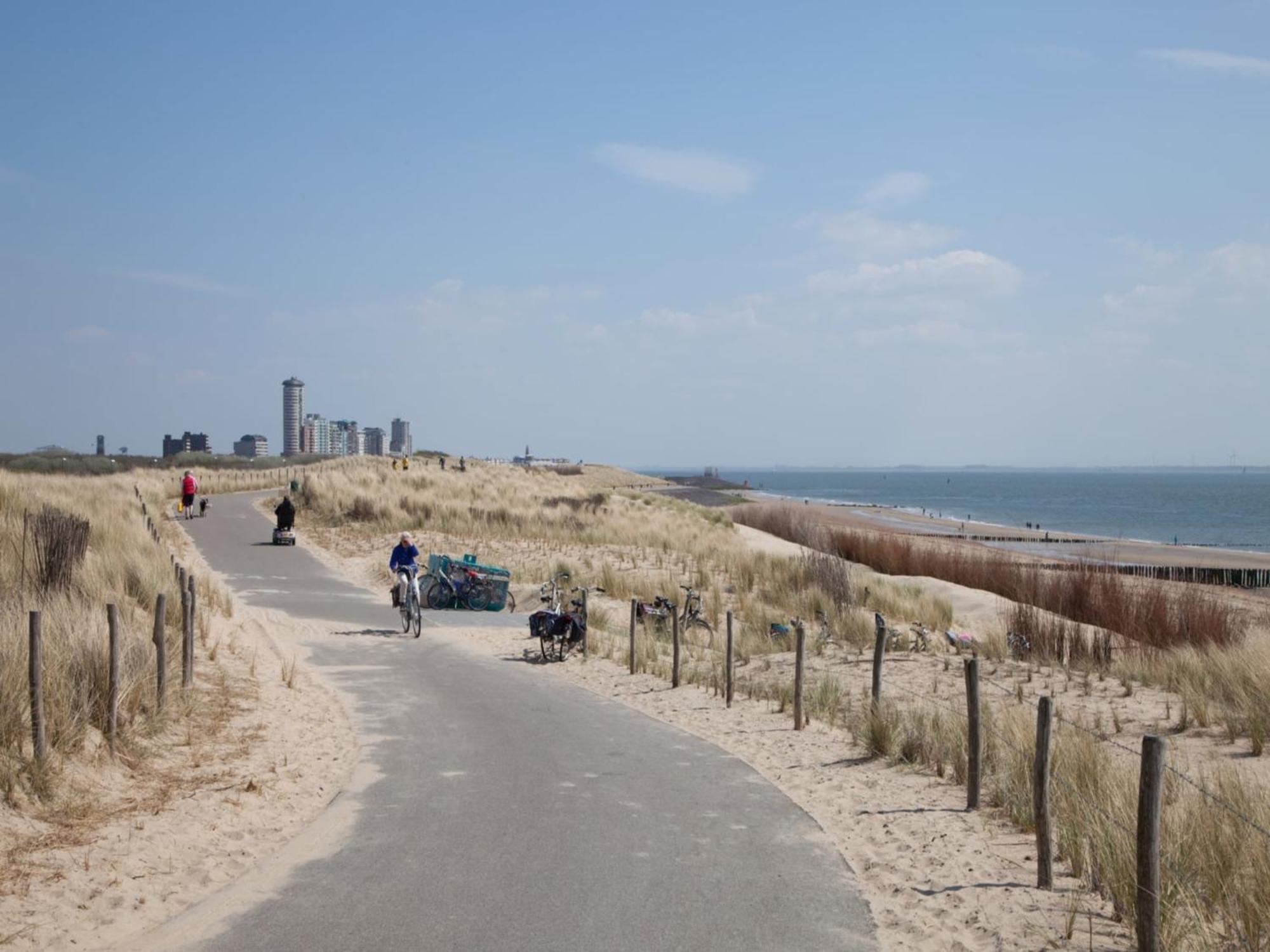 Attractive Apartment Near Vlissingen Beach Esterno foto